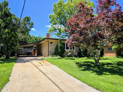 909 E Burkwood Dr