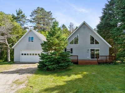 6410 Admirals Point Dr