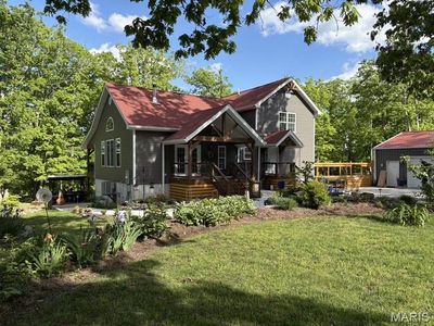 26 Skyline Dr N