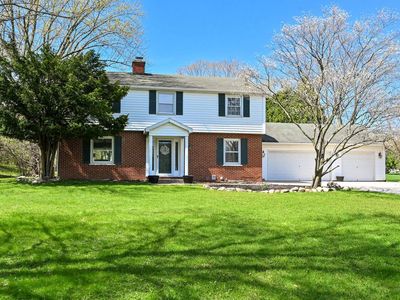 W278N1973 Lakeview DRIVE