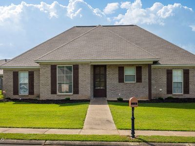 227 Greenfield Xing