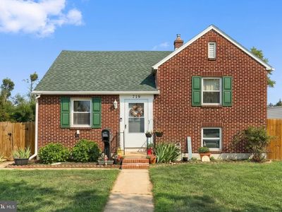 719 Village Rd