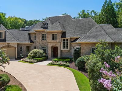113 Richelieu Dr