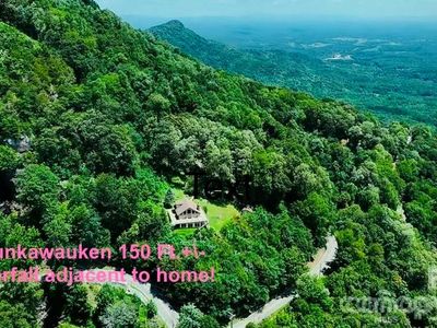 370 Mountain Side Dr