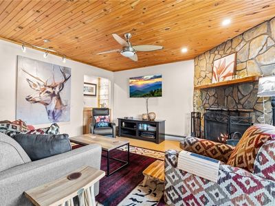 301 Pinnacle Inn Road #2113