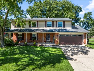 Property at 623 Lake Forest Dr, Dayton, OH