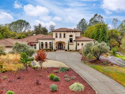 6030 Paseo Villena