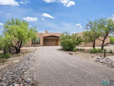 701 Hawthorne Dr