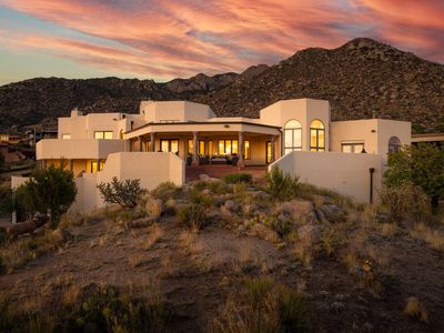 2 Sandia Heights Dr NE