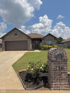 118 E Hills Dr