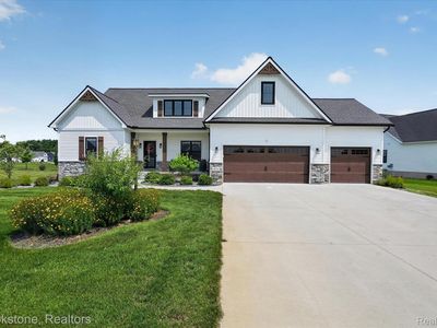 9830 Loretta Ln