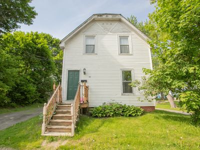 11 Tibbetts Street