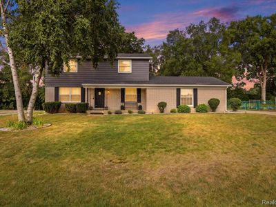 Property at 3225 Golfhill Dr, Waterford, MI