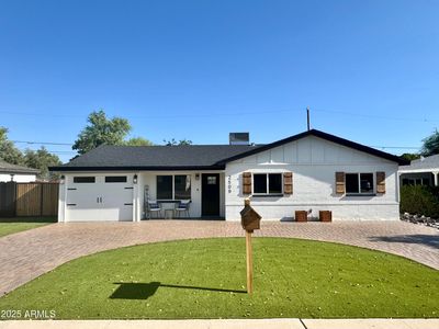 2509 E Meadowbrook Ave