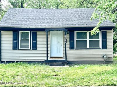 2016 S 40th St