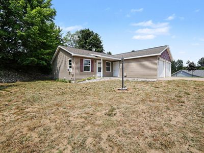 218 Devonwood Dr