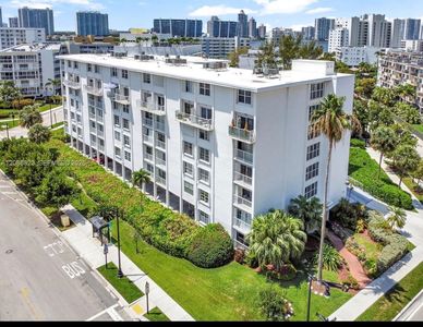 17800 Atlantic Blvd APT 204