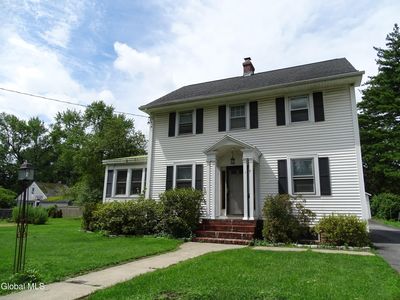 17 Bedell Avenue