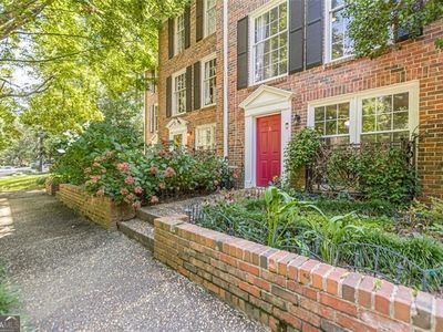 320 Alberta Ter NE APT 3