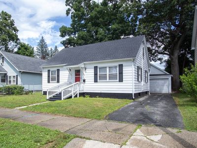 83 Newhall St