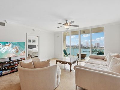 2640 Lake Shore Drive #1809