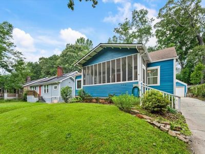 935 Deckner Ave SW