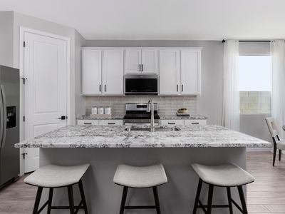 Poppy Plan, Bella Vista Farms