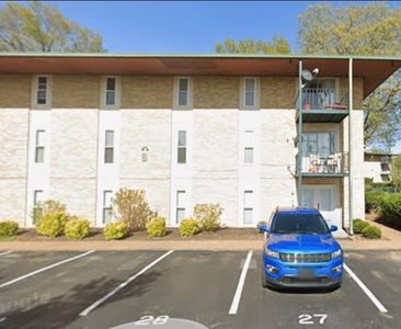555 N Dupont Ave #B-28