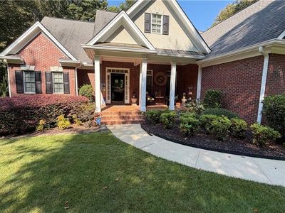 205 River Oaks Dr