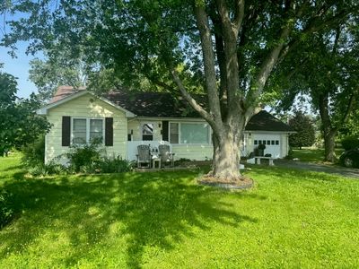 3707 Fairview Ave