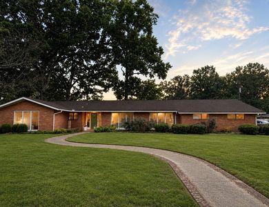 303 Oak Grove Dr