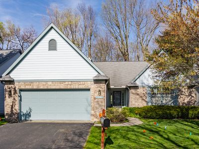 7616 Newport Bay Dr E