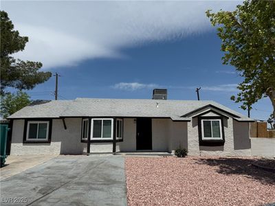 1829 E Saint Louis Ave