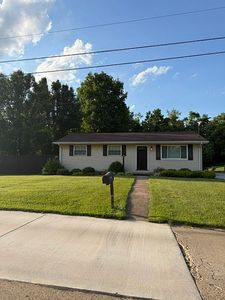 77 Maple Dr