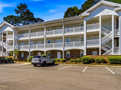 690 Riverwalk Dr. #304