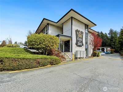 19411 56th Avenue W #220
