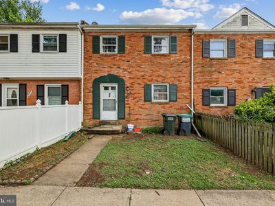 Property at 14447 Village Dr, Woodbridge, VA