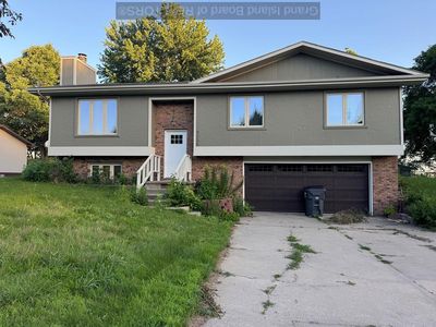 4235 Calvin Dr