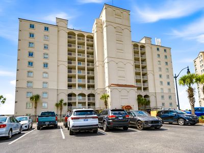 2151 Bridgeview Ct. #2-704