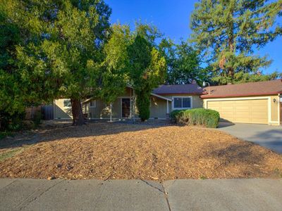 8825 Mohawk Way