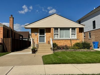 3862 W 108th Pl