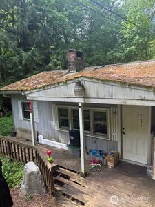 1671 NE Mission Creek Road
