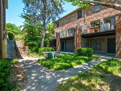 3113 Colonial Way APT M