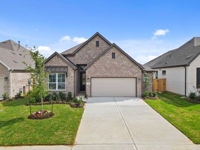 2402 Garden Arbor