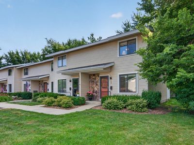 225 Cherryview Dr