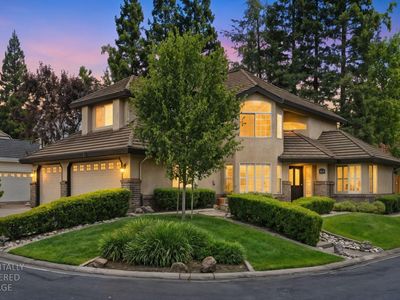 2608 Prestwick Dr
