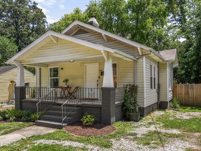 708 E Woodland Ave #708