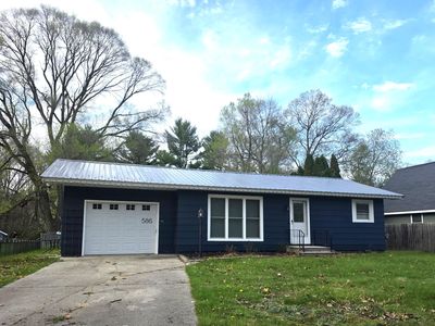 586 W River Rd
