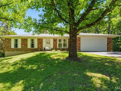 32 Country Ln