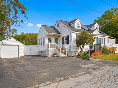 40 Rossi St